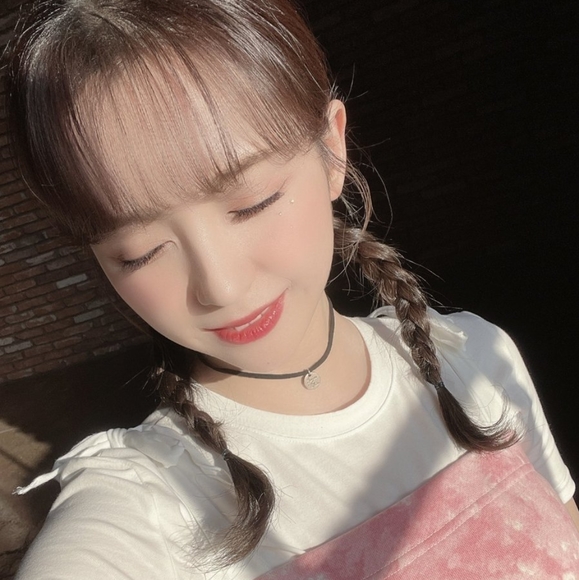 Meet your Posher, Natalie - Picture 2 of 4